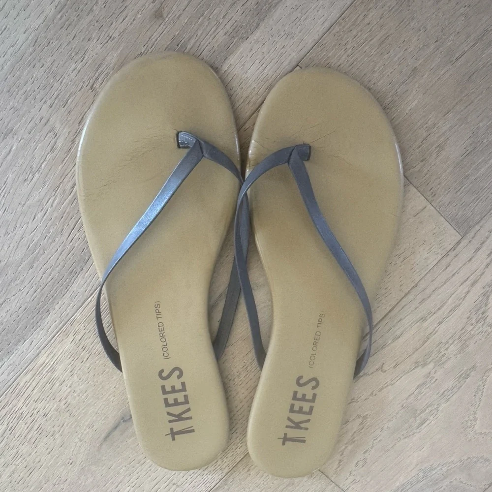 TKEES Sandals with Tan Base and Gray Straps